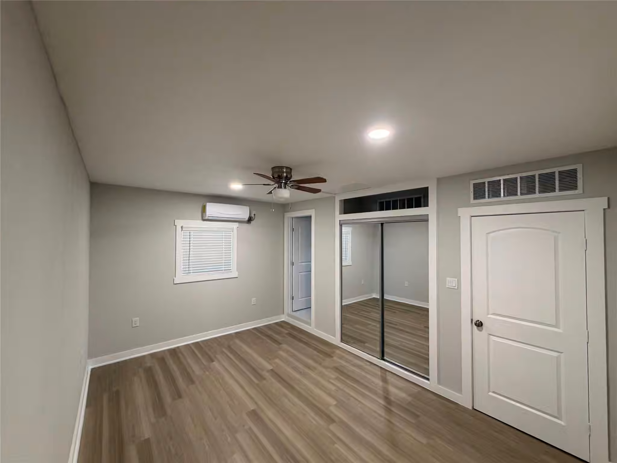 Photo of 2611 Center Street, Waller, TX 77484