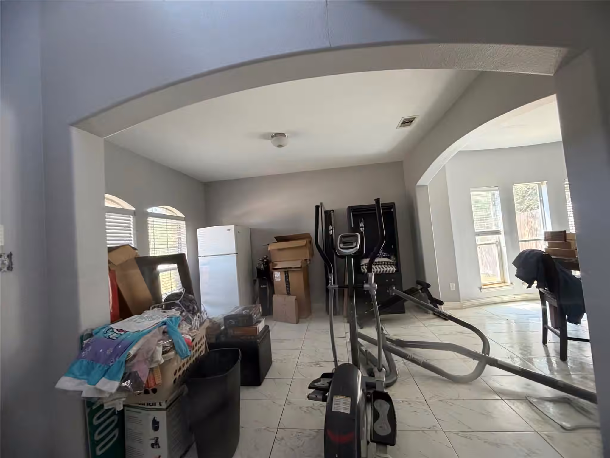 Photo 5 of 9907 Lynnwood Drive, Baytown, TX