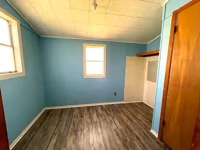 Photo 7 of 6211 Gresham Street, Wallis, TX