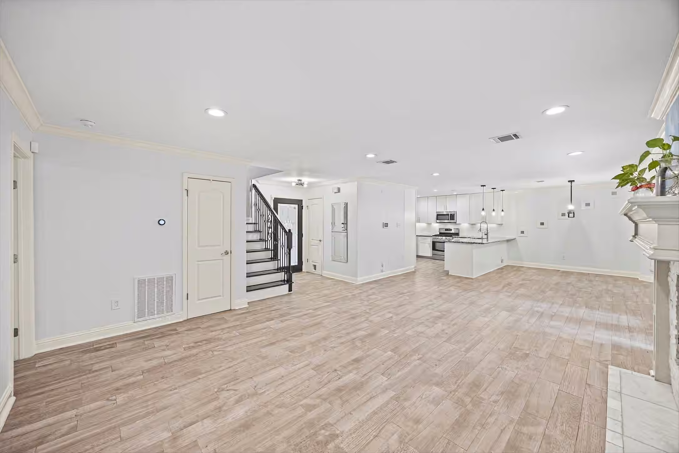 Photo 5 of 4 River Birch Lane, The Woodlands, TX