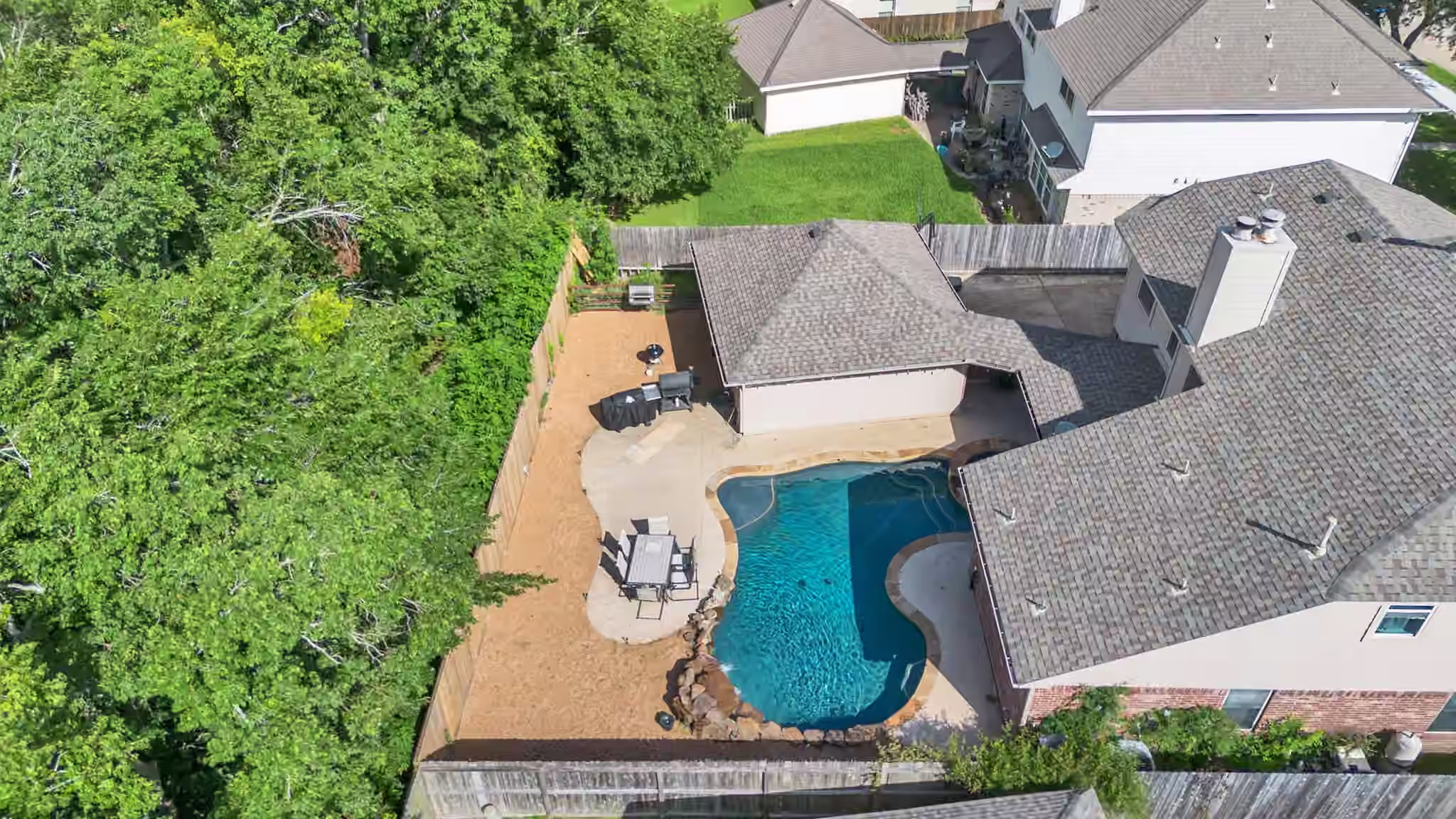 Photo 4 of 7318 Timberline Drive, Pasadena, TX
