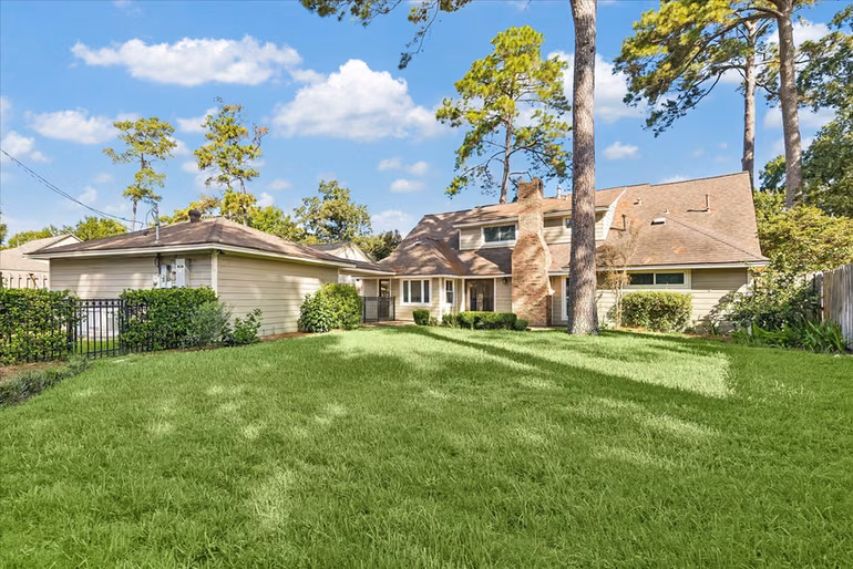 Photo 5 of 13811 Woodthorpe Lane, Houston, TX
