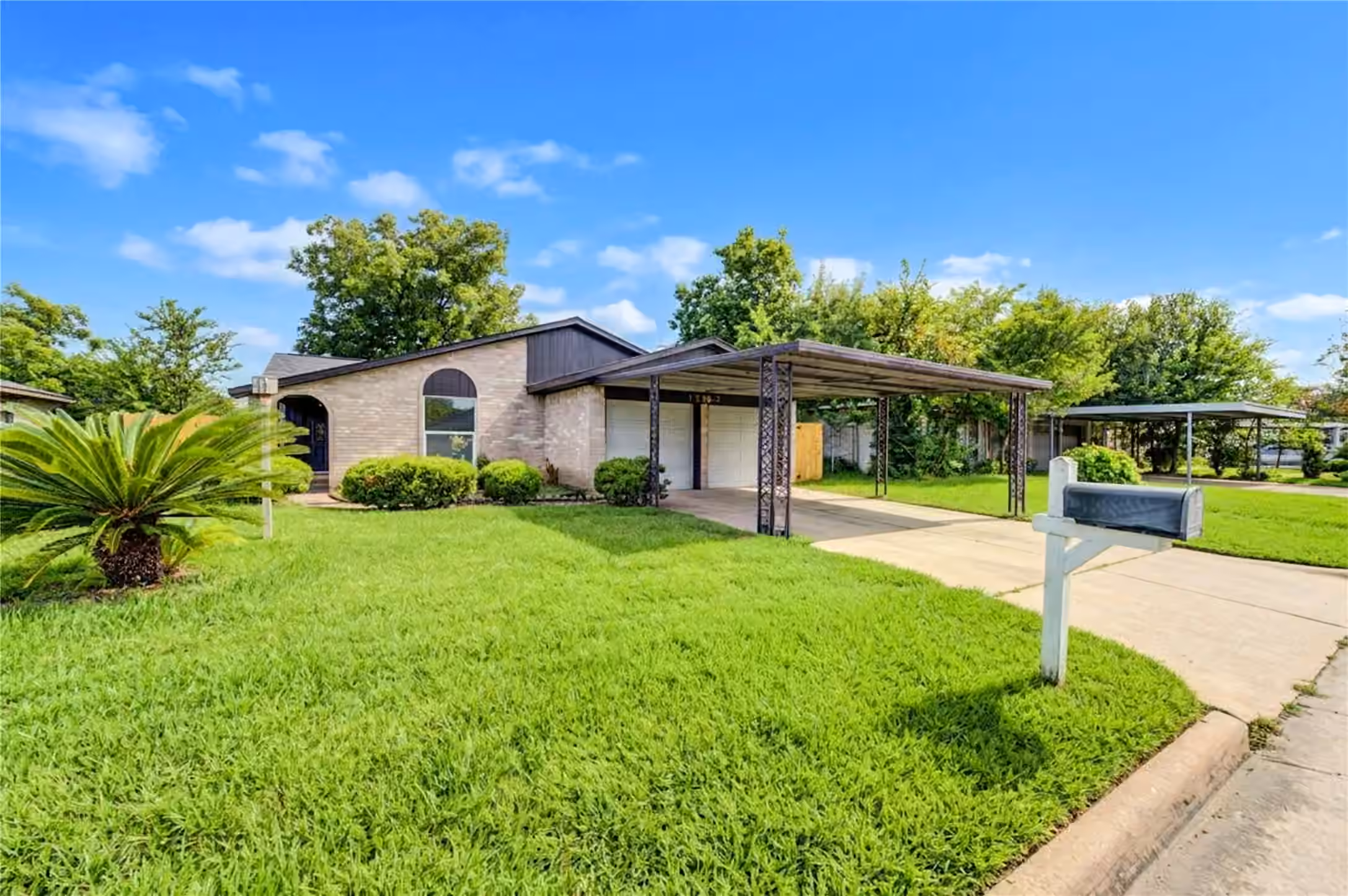 Photo 3 of 12802 Murr Way, Houston, TX