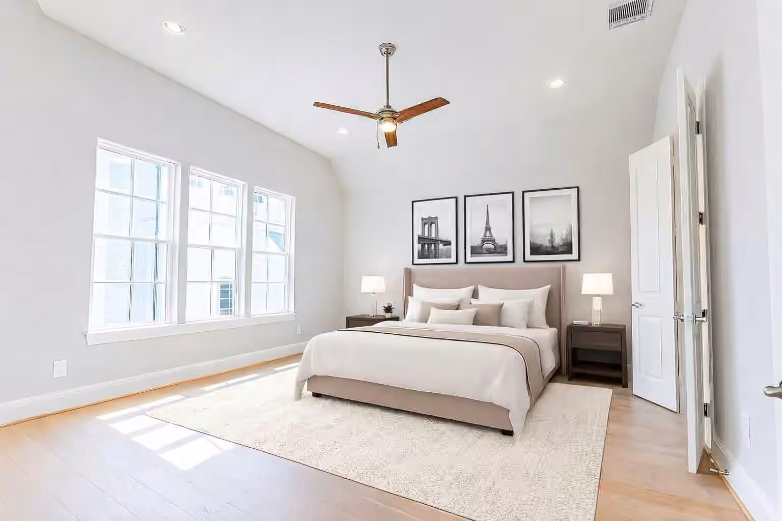 Photo 5 of 11065 Chatterton Drive, Houston, TX