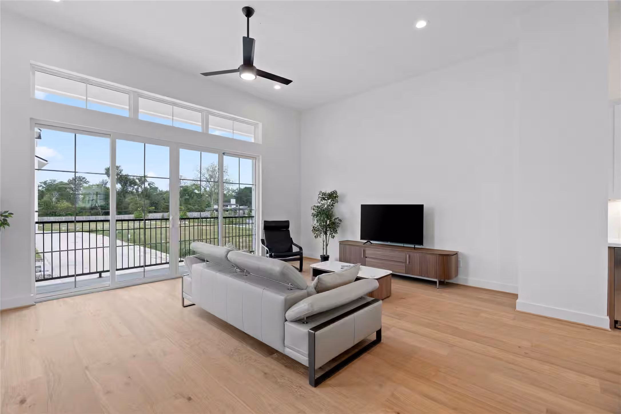 Photo 7 of 8718 Aquino Lane, Houston, TX