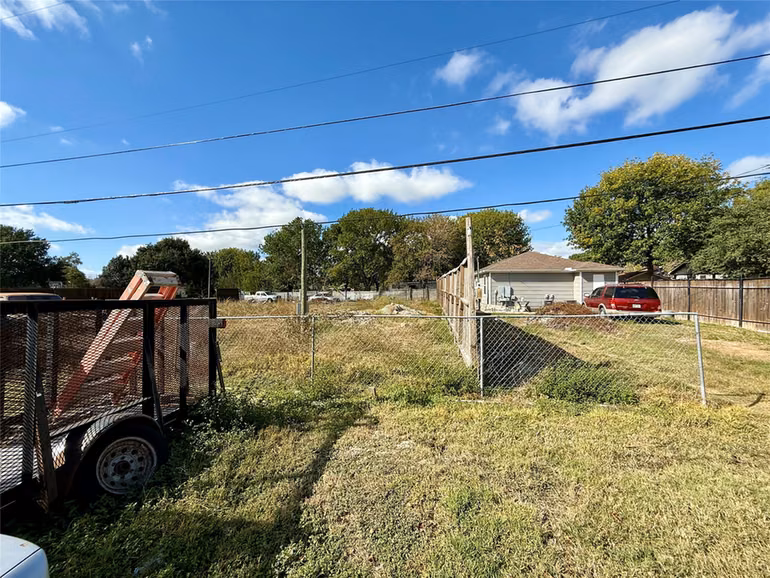 Photo 4 of 15322 Paul Road, Sugar Land, TX