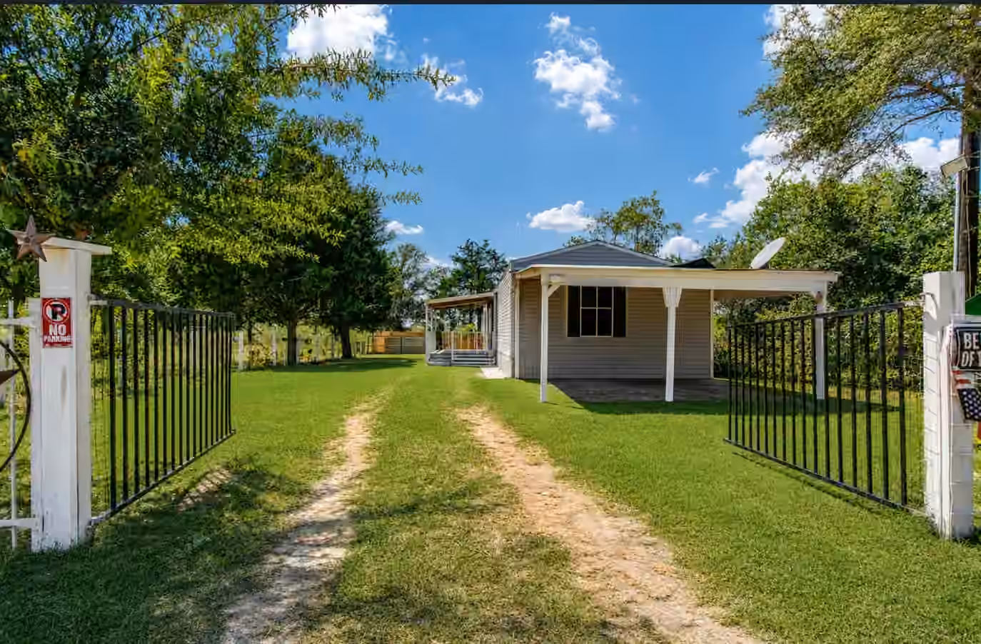 Photo 5 of 20609 Cochran Road, Hempstead, TX