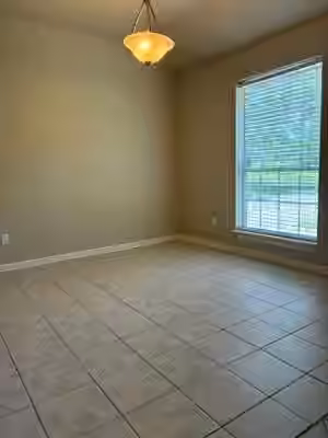 Photo 6 of 910 Old Angleton Road, Clute, TX