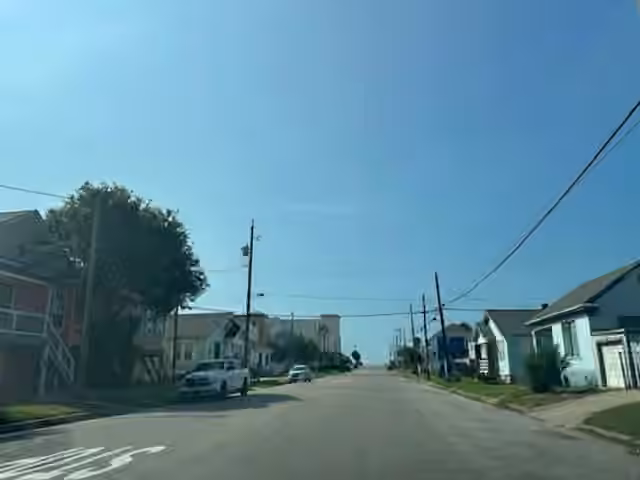 Photo 2 of 1707 18th Street, Galveston, TX