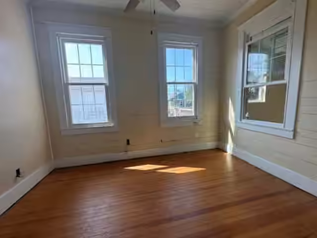 Photo 5 of 1707 18th Street, Galveston, TX