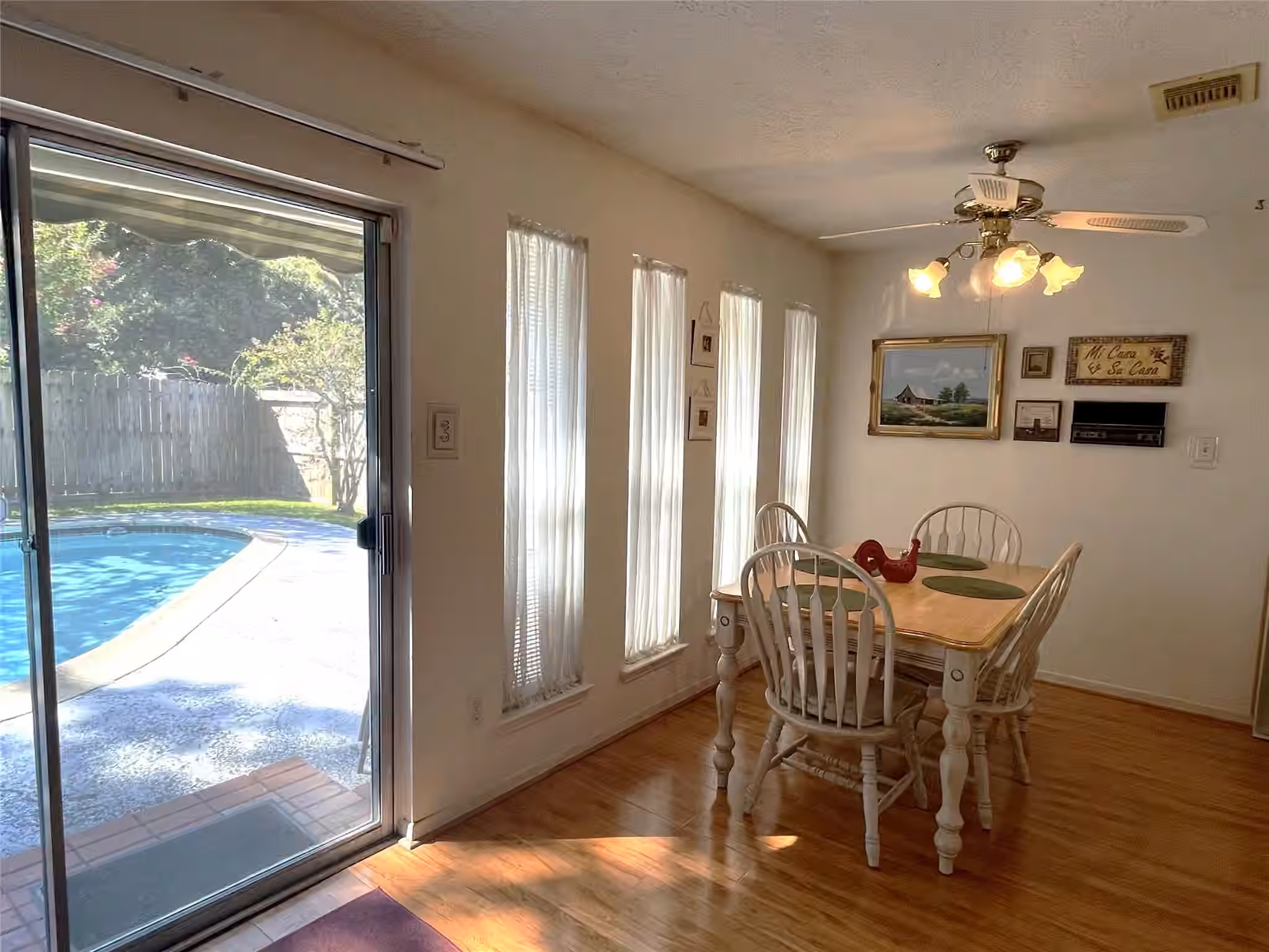 Photo 6 of 10219 Crescent Moon Drive, Houston, TX