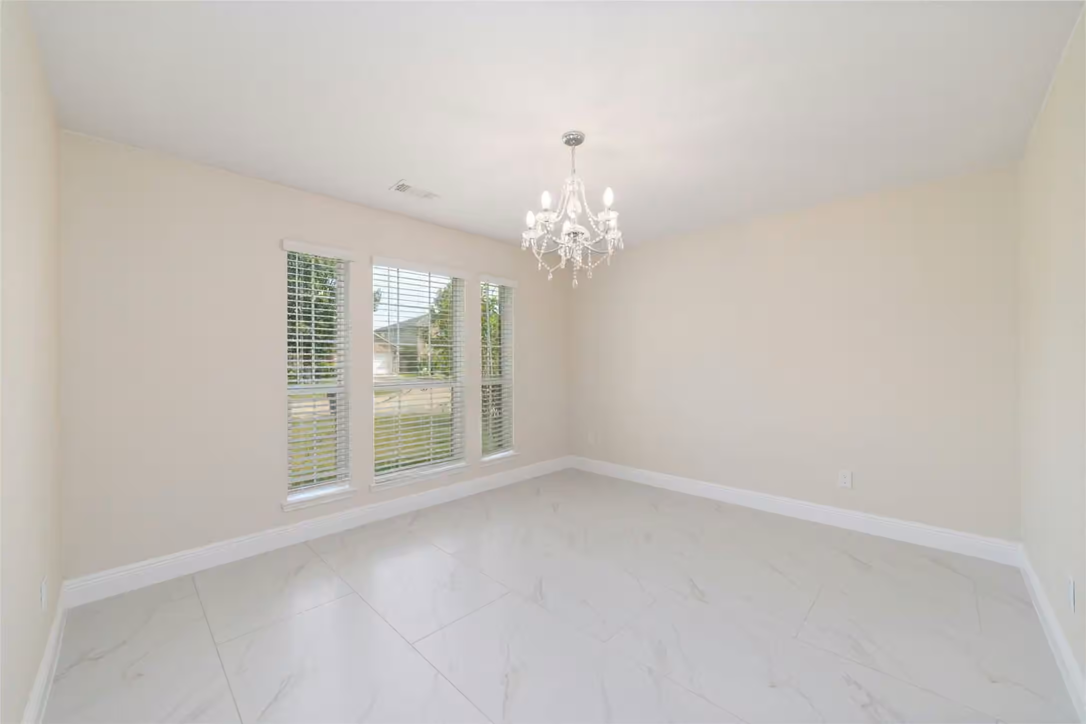 Photo 6 of 18119 Emerybrook Court, Richmond, TX