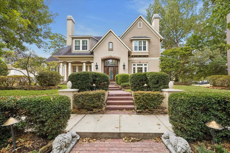 Photo of 15 Golf Links Court, Kingwood, TX