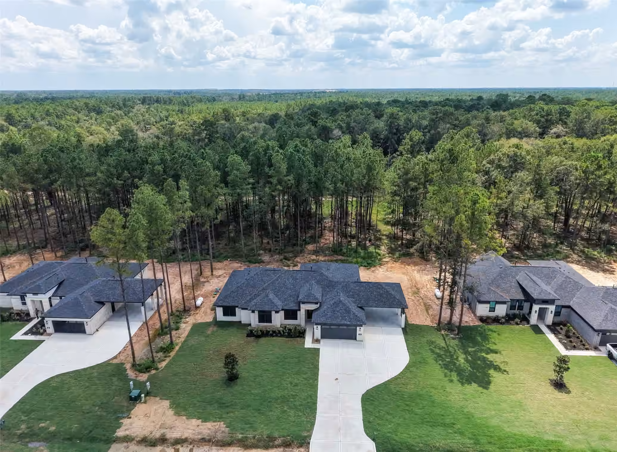 Photo 4 of 13660 Armstrong Street, Conroe, TX