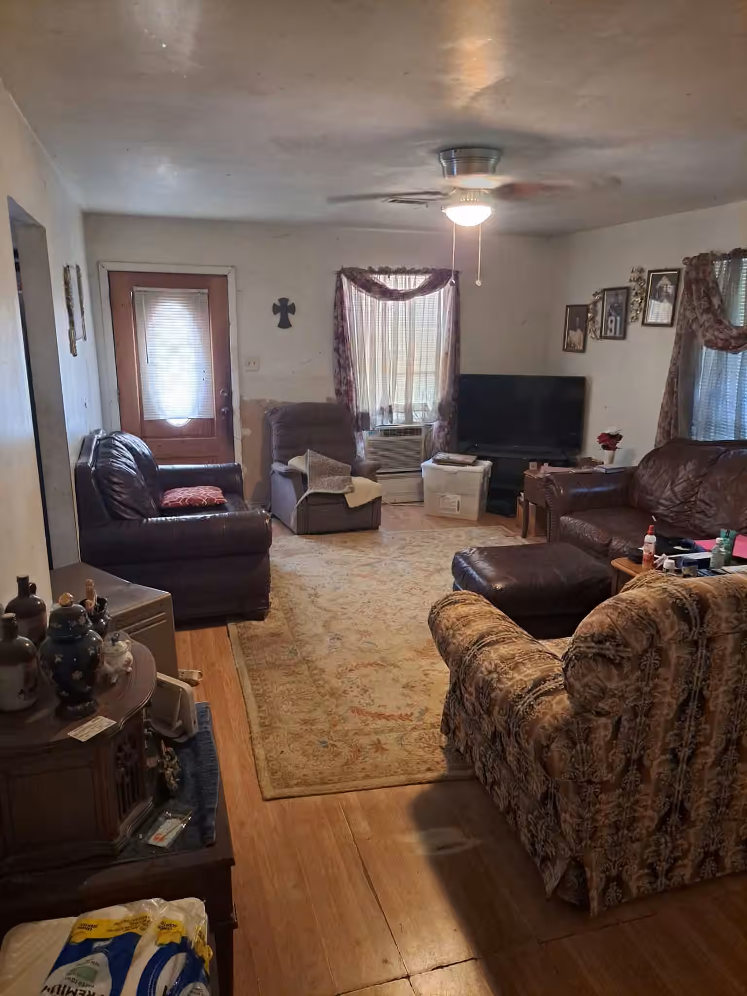 Photo 7 of 102 Amanda Street, Conroe, TX