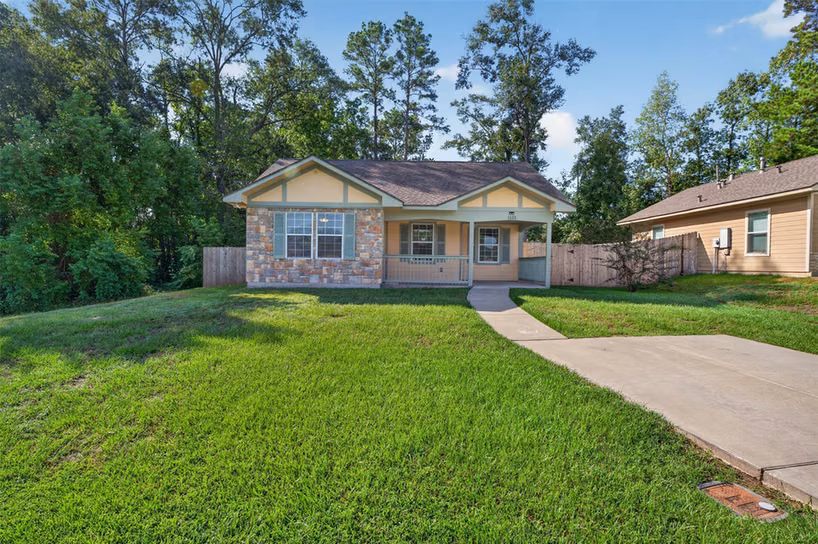 Photo of 1122 Cedar Creek Drive, Conroe, TX 77301
