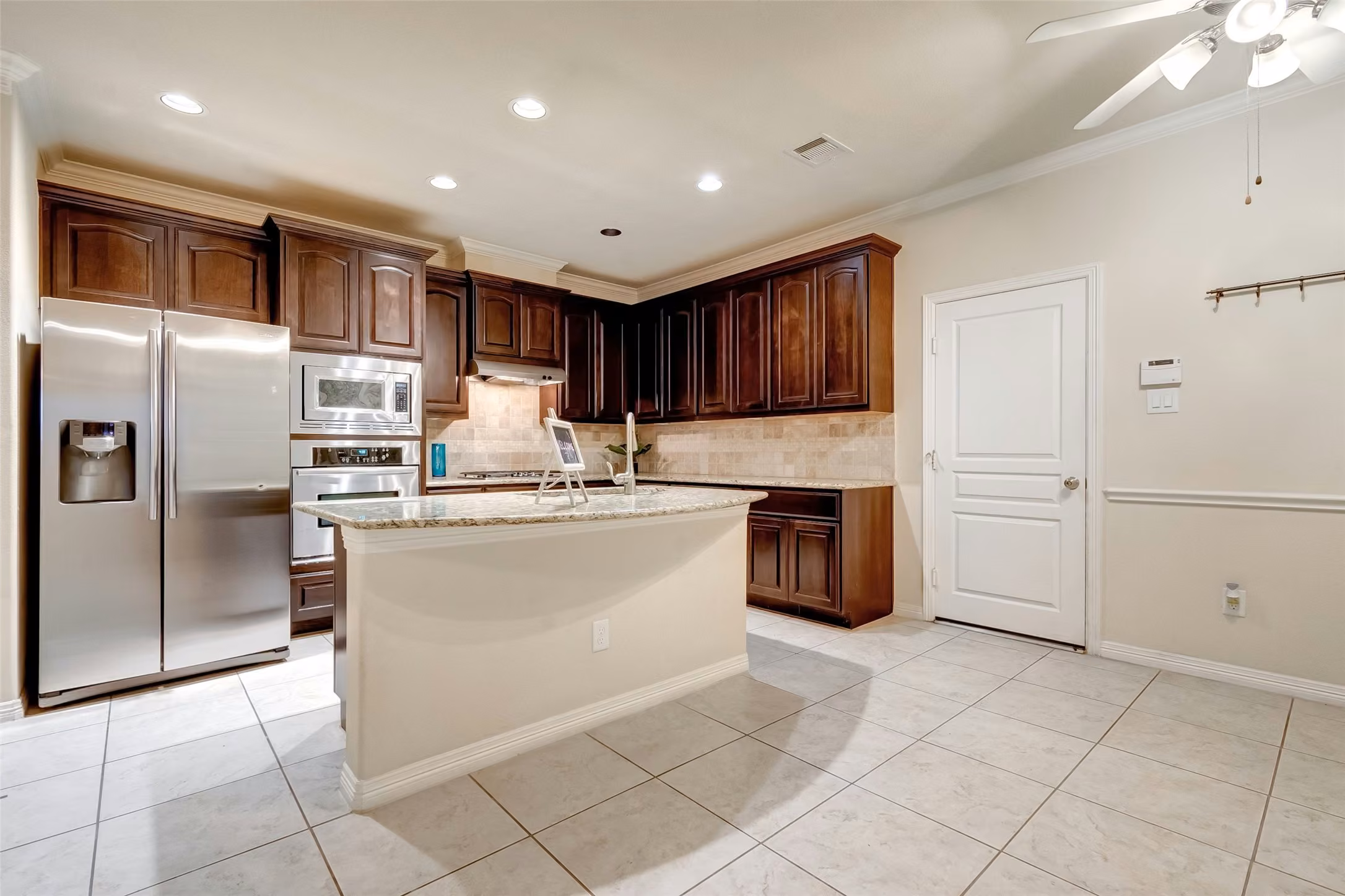 Photo 7 of 1411 Nashua Street B, Houston, TX