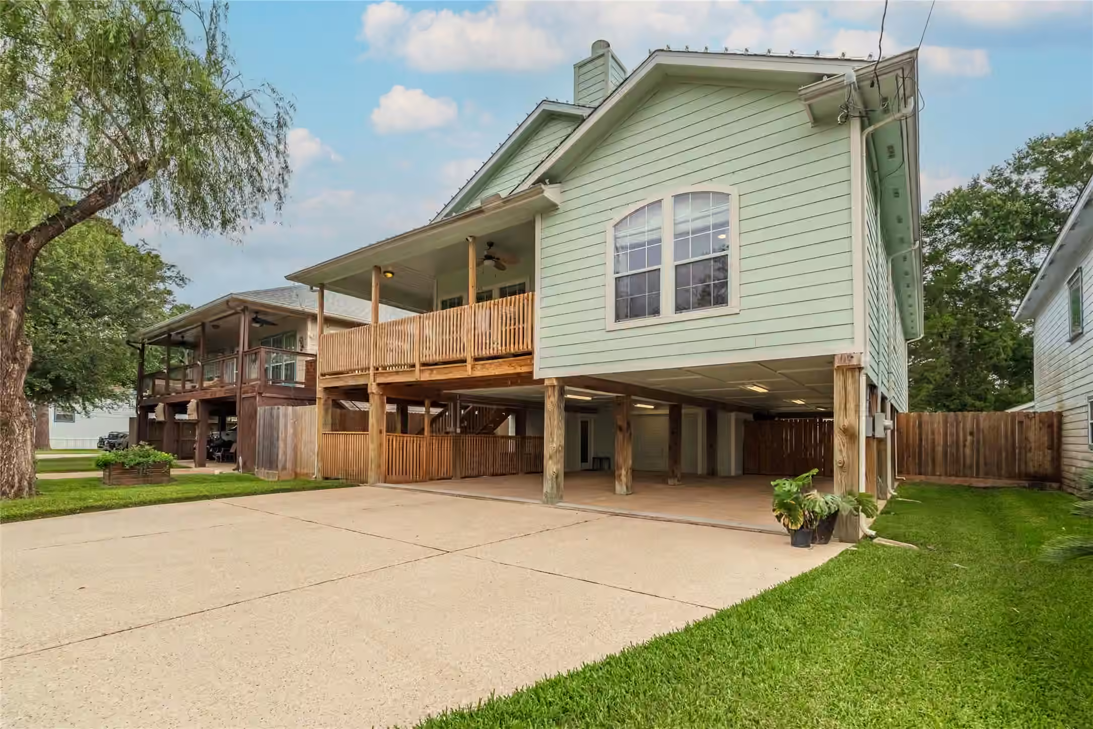 Photo 5 of 315 West Drive, Kemah, TX