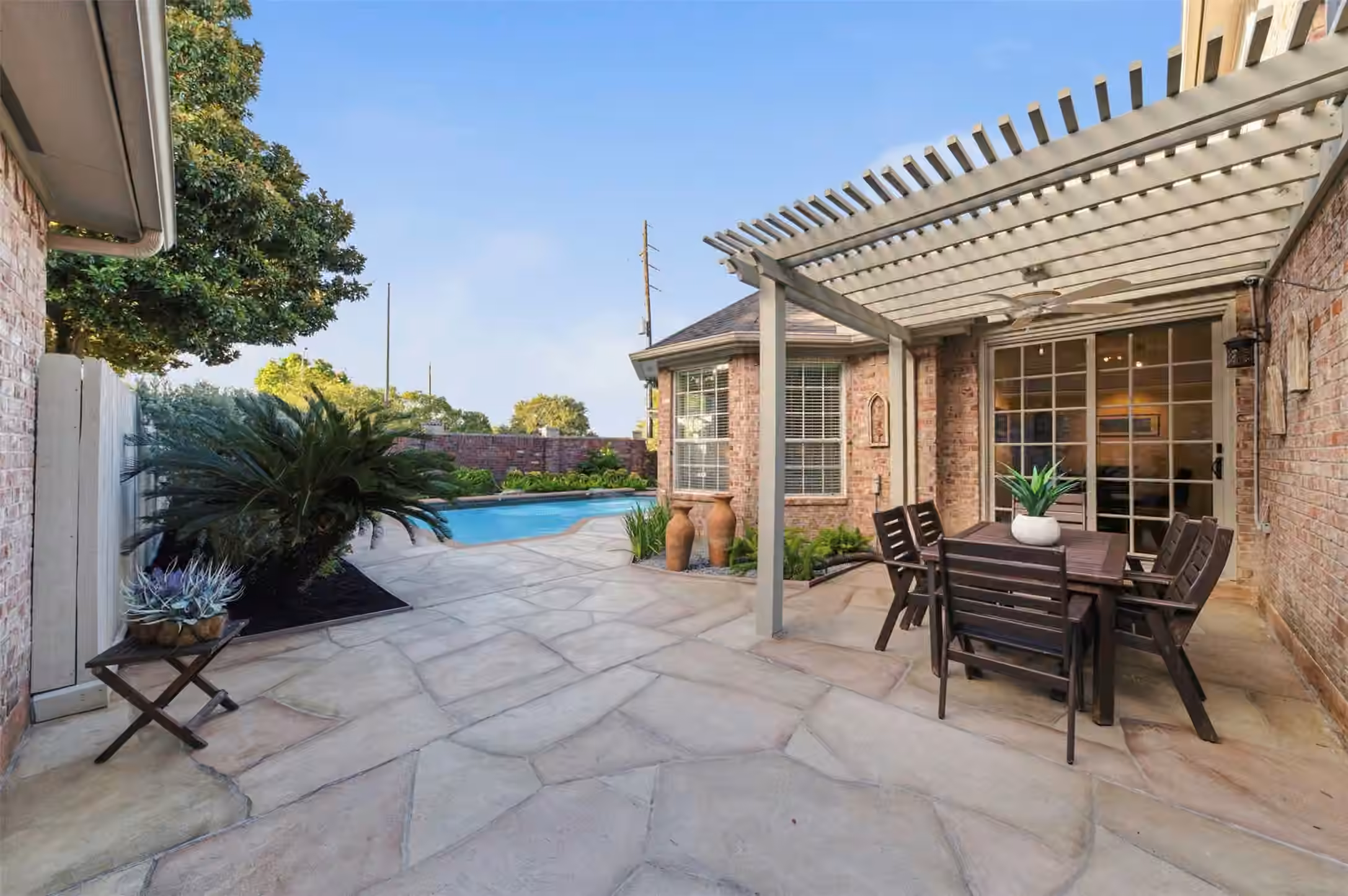Photo 7 of 13906 Holly Lynn Lane, Houston, TX