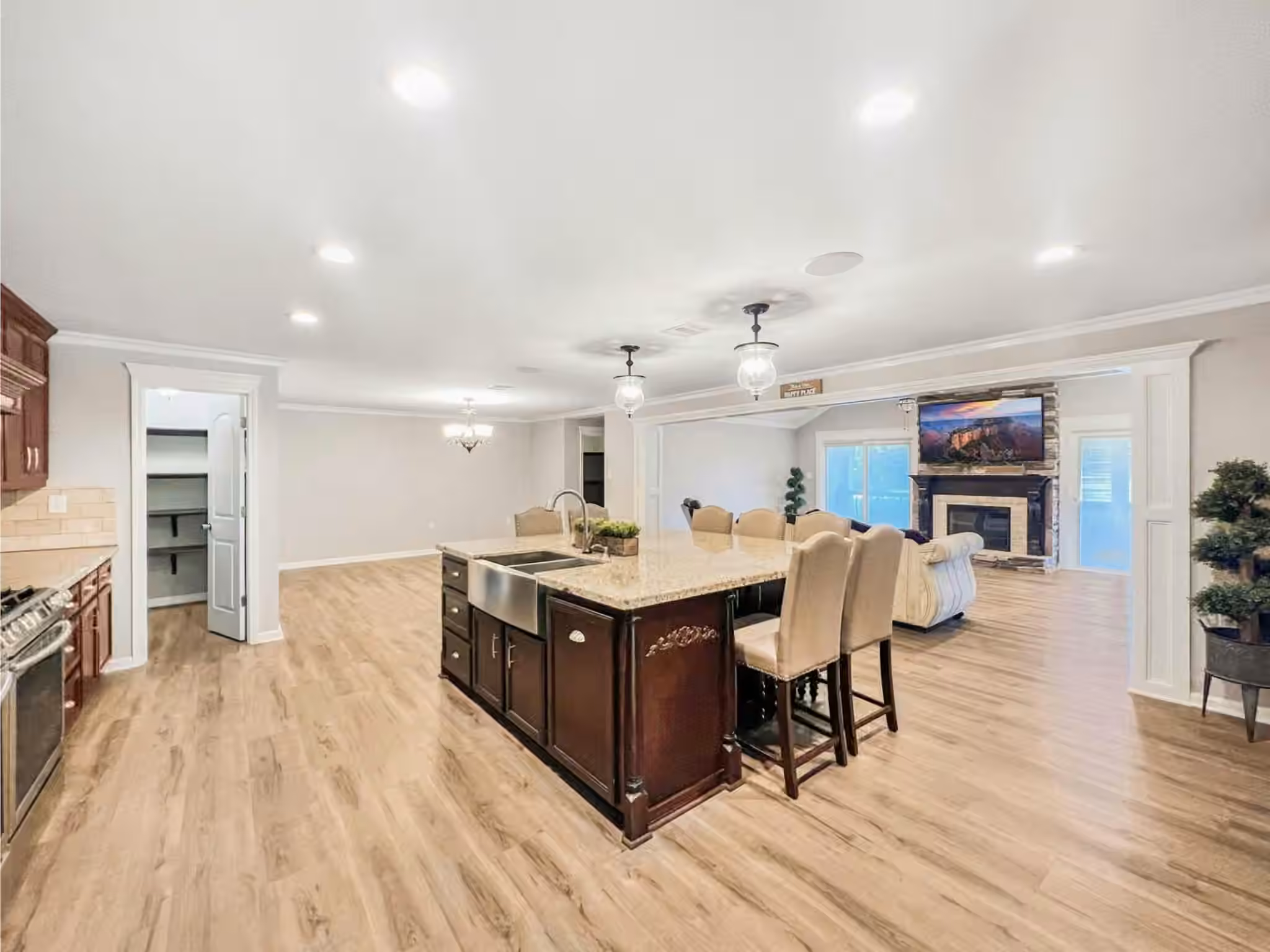 Photo 3 of 9731 Hadden Road, Baytown, TX