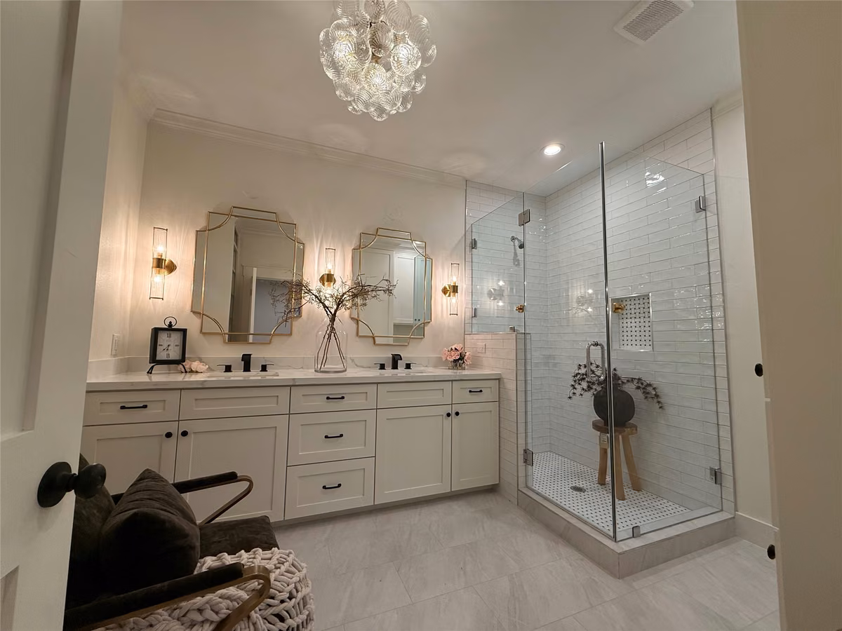 Photo of 407 Harris Road, Highlands, TX 77562