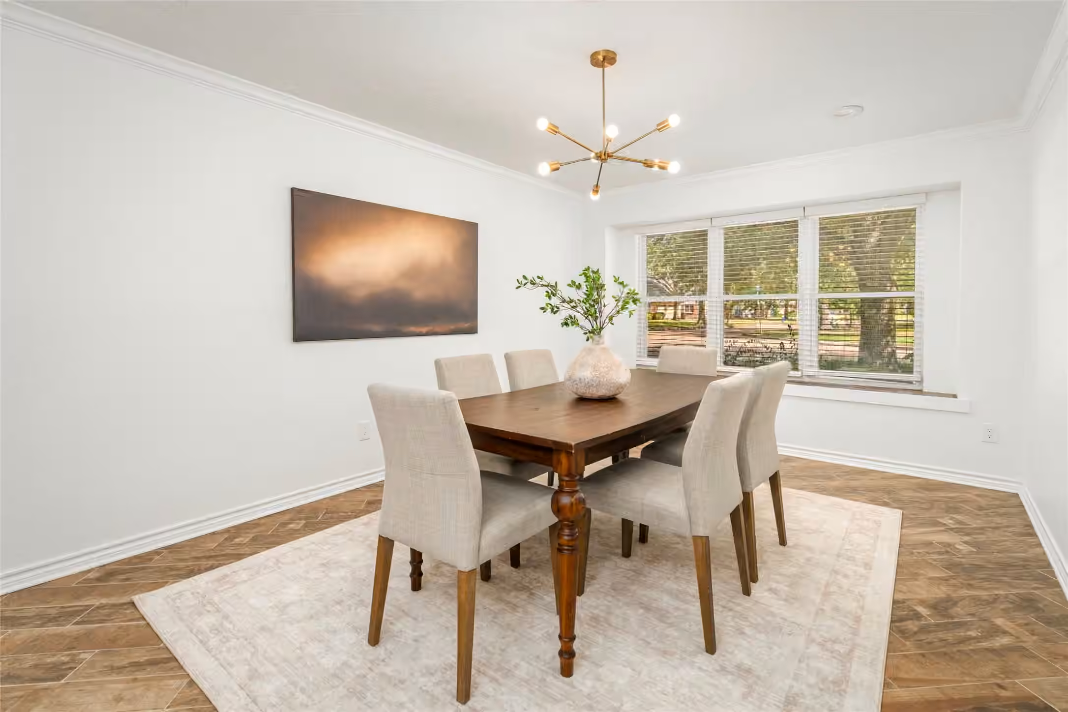 Photo 6 of 10519 Londonderry Drive, Houston, TX