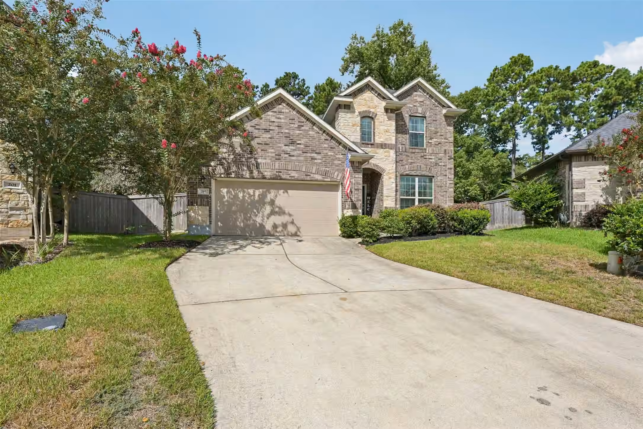 Photo 2 of 205 Elianne Lace Court, Willis, TX