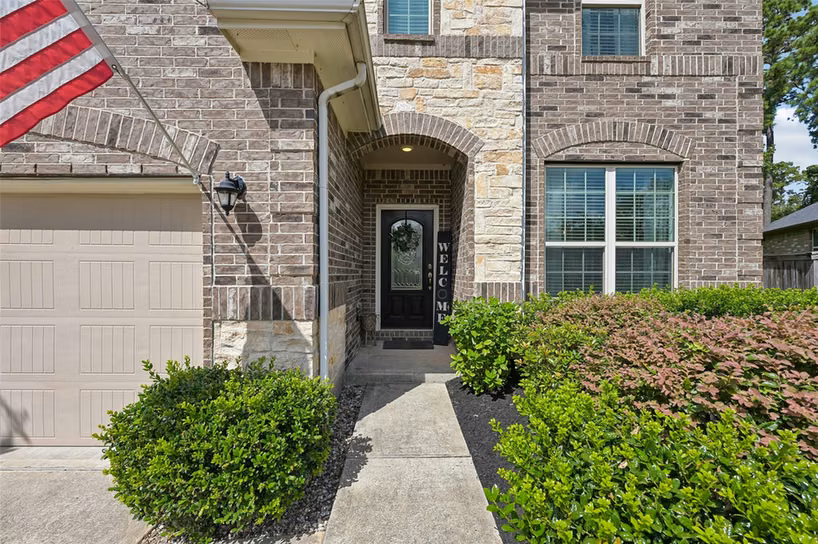 Photo 5 of 205 Elianne Lace Court, Willis, TX