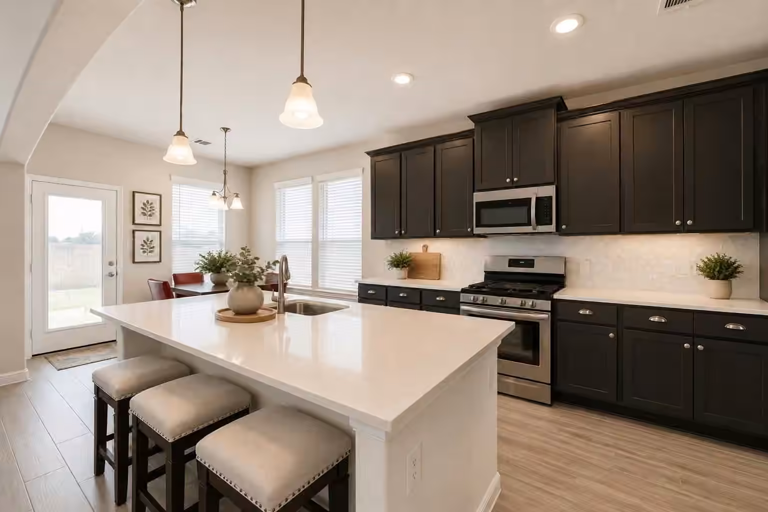 Photo of 356 Selah Court, Alvin, TX