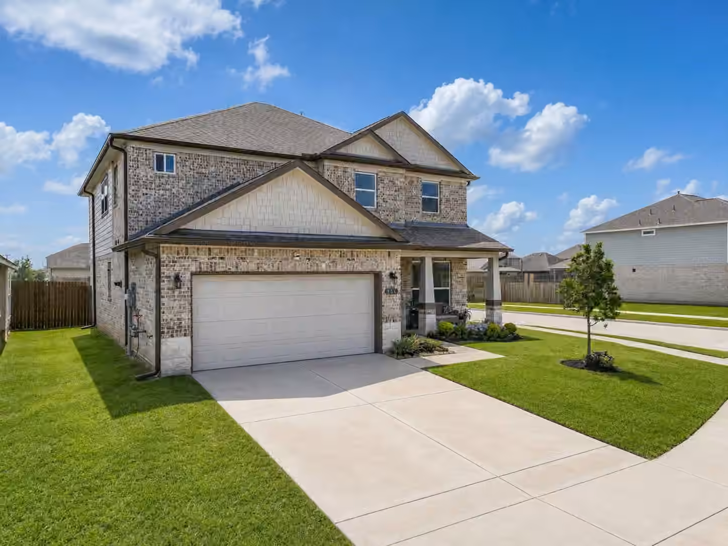 Photo 2 of 356 Selah Court, Alvin, TX