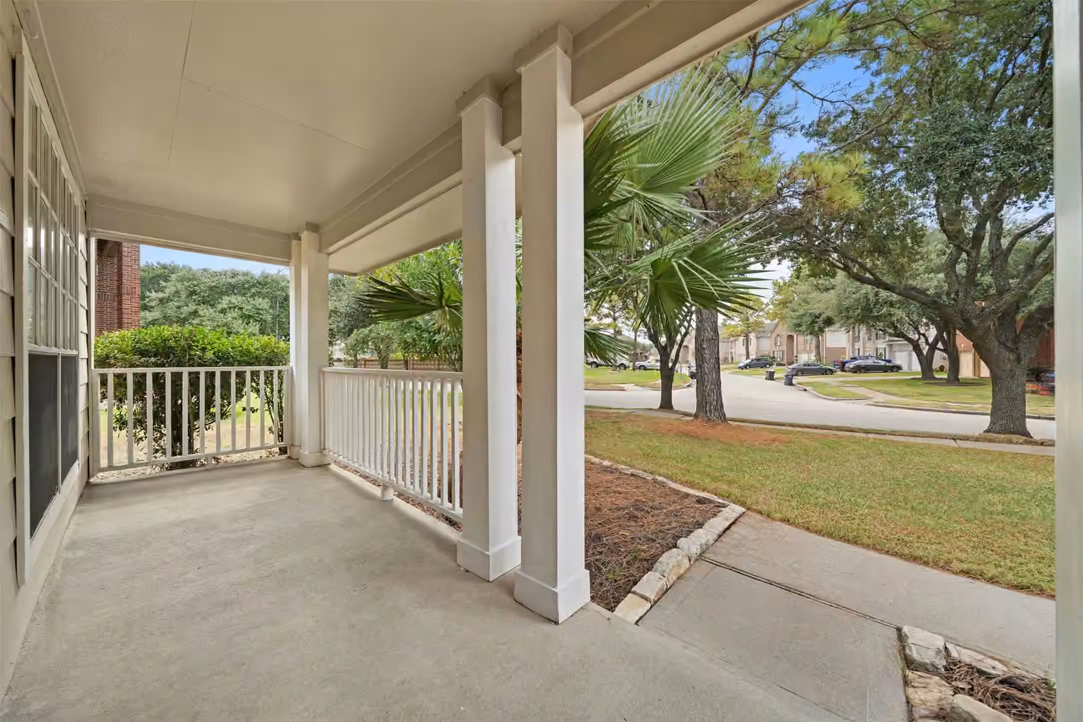 Photo 6 of 10902 Trail Ridge Drive, Houston, TX