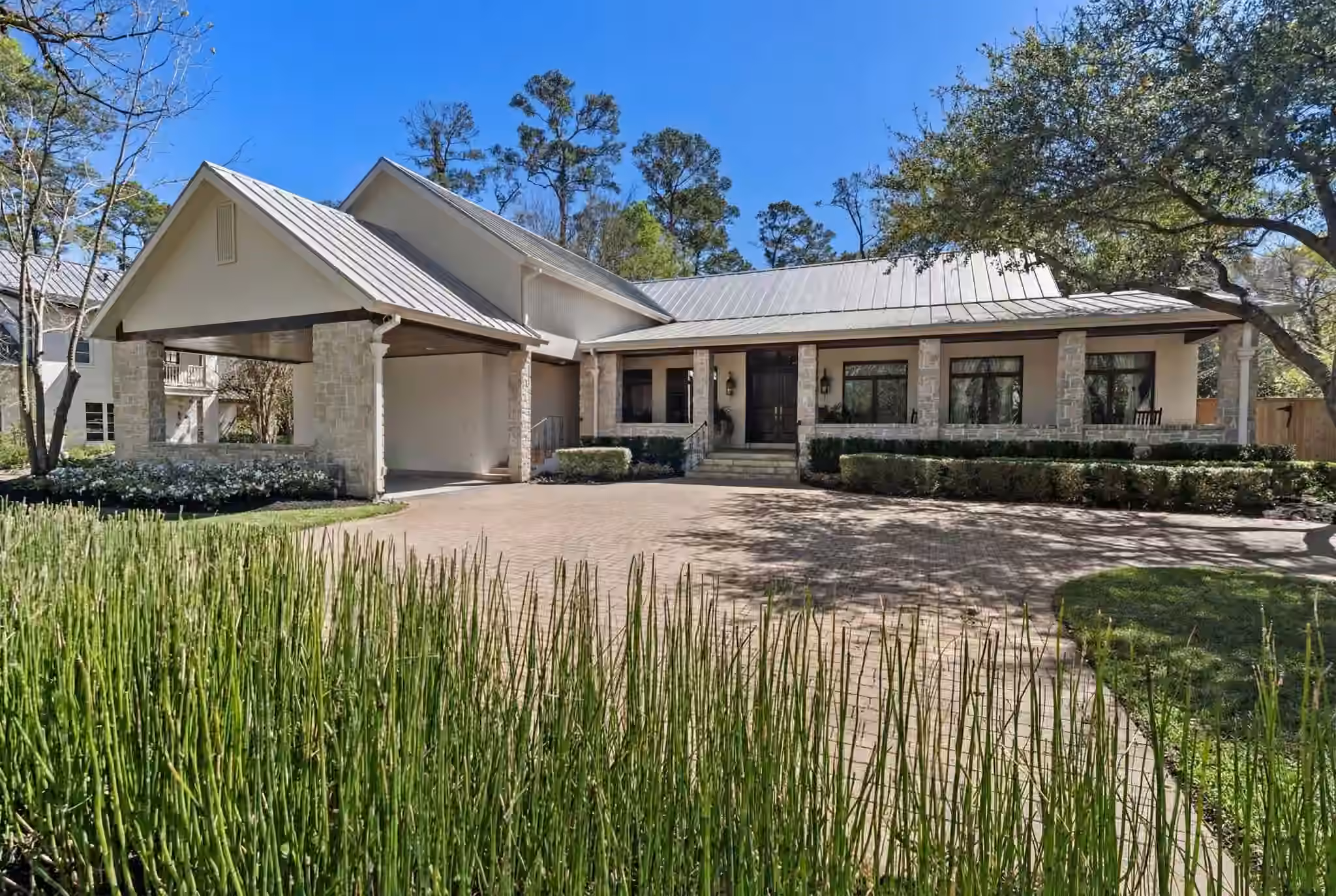 Photo 3 of 354 Piney Point Road, Houston, TX