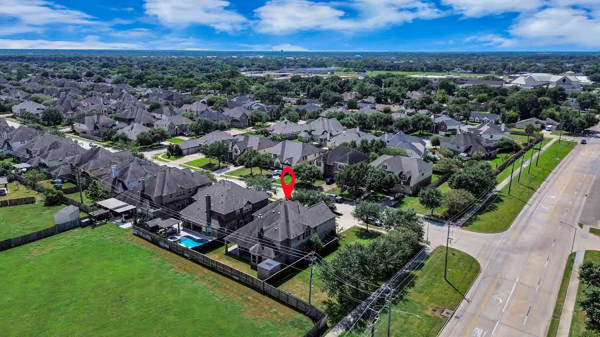 Photo 2 of 3421 Brentwood Lane, Pearland, TX