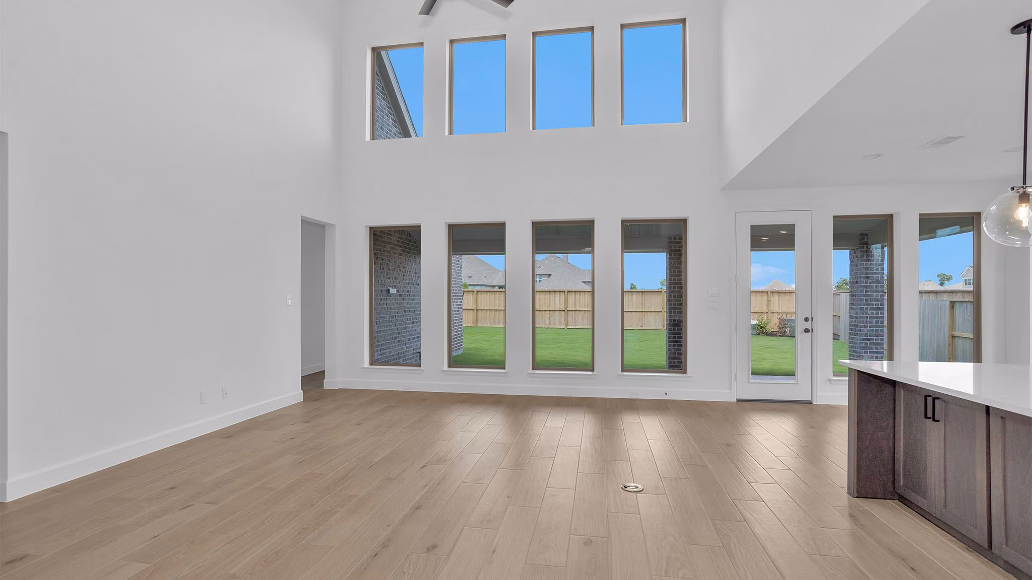 Photo 7 of 6535 Yellow Rose Court, Manvel, TX