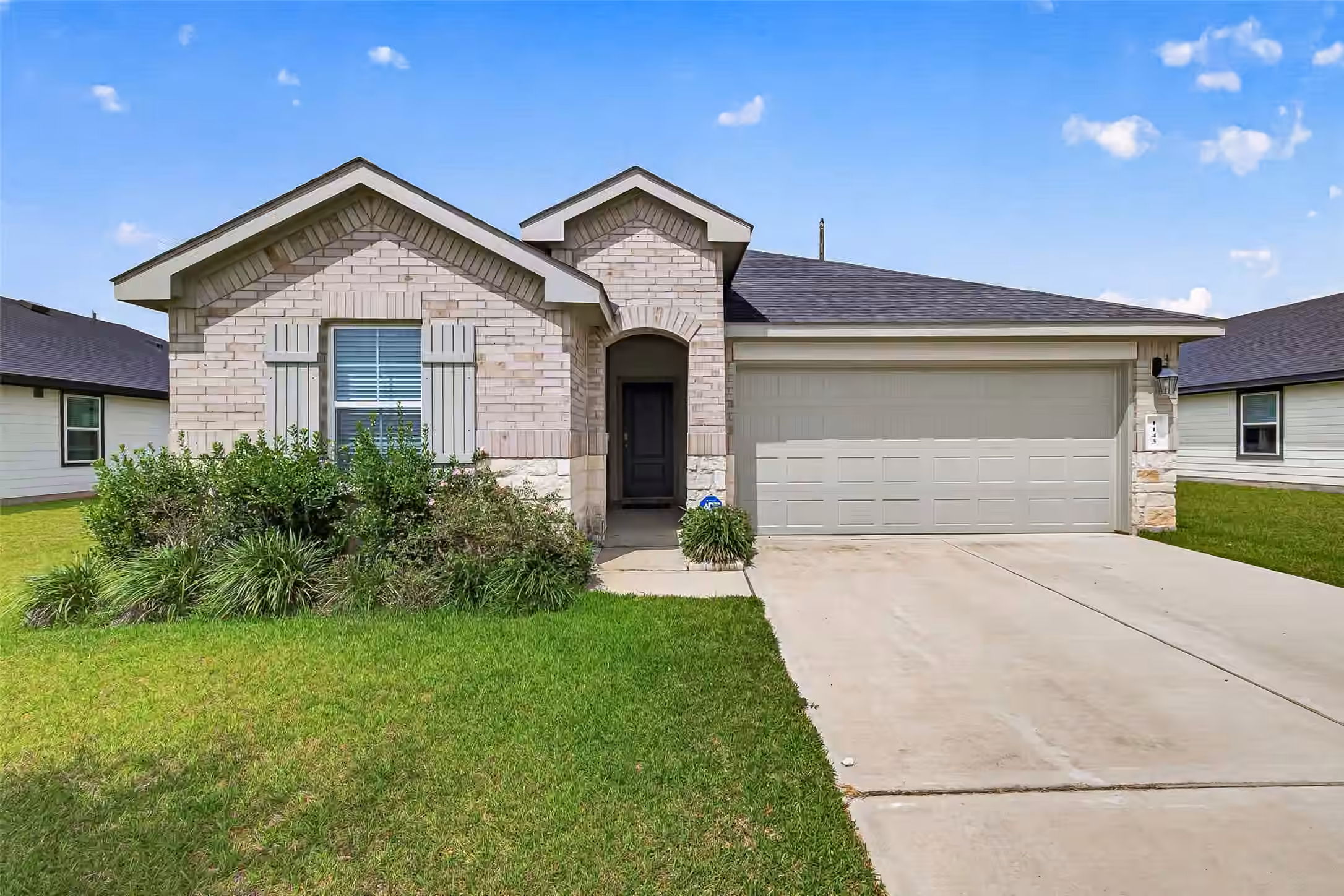 Photo 4 of 1143 Buffalograss Trail, Sealy, TX