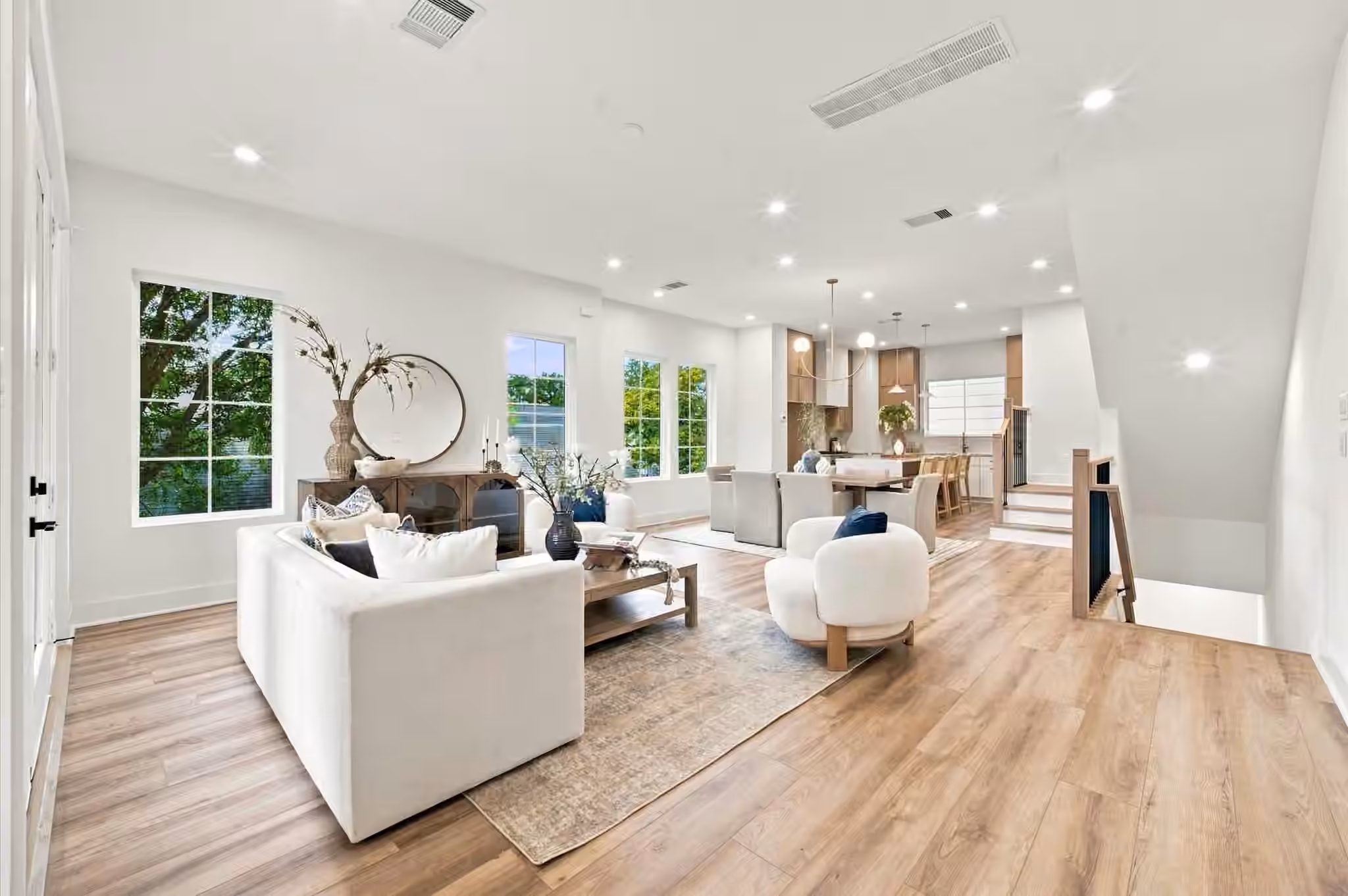 Photo 3 of 1107 E 24th Street, Houston, TX