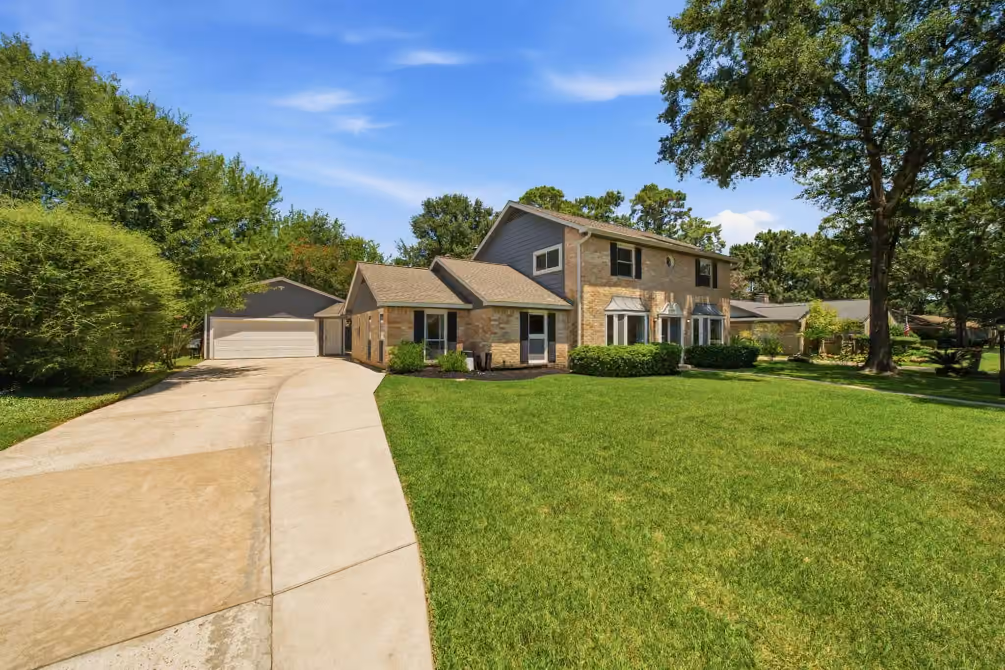 Photo 4 of 626 Magic Oaks Drive, Spring, TX