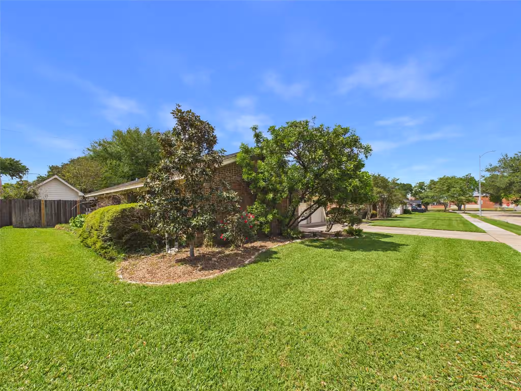 Photo 2 of 814 James Street, Deer Park, TX