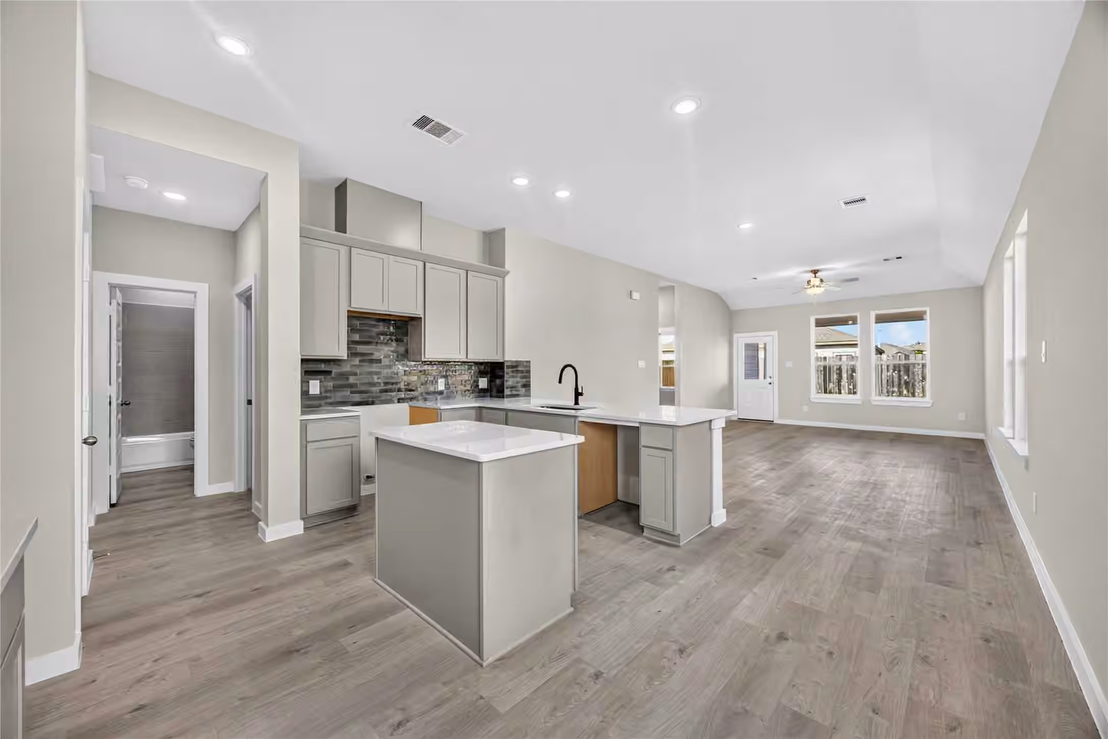 Photo 2 of 16836 Needlepoint Drive, Conroe, TX