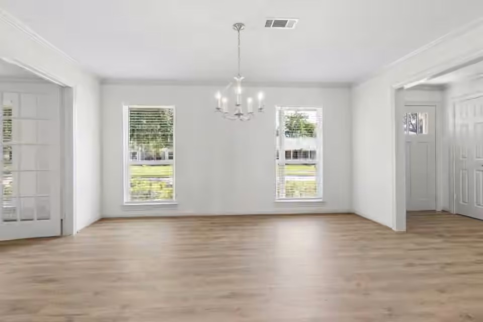 Photo 5 of 6022 Beaudry Drive, Houston, TX