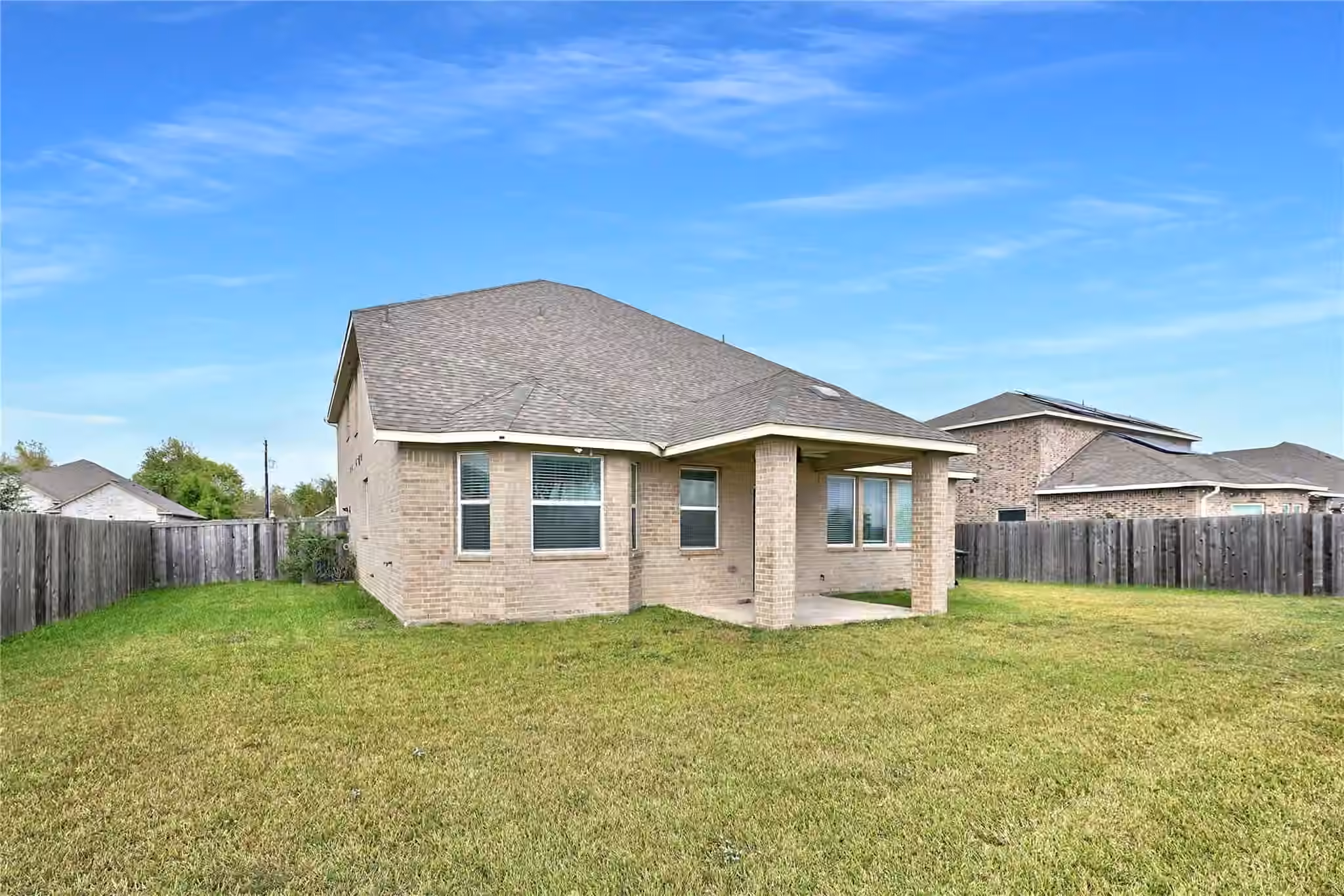 Photo 5 of 5936 Pearland Place, Pearland, TX