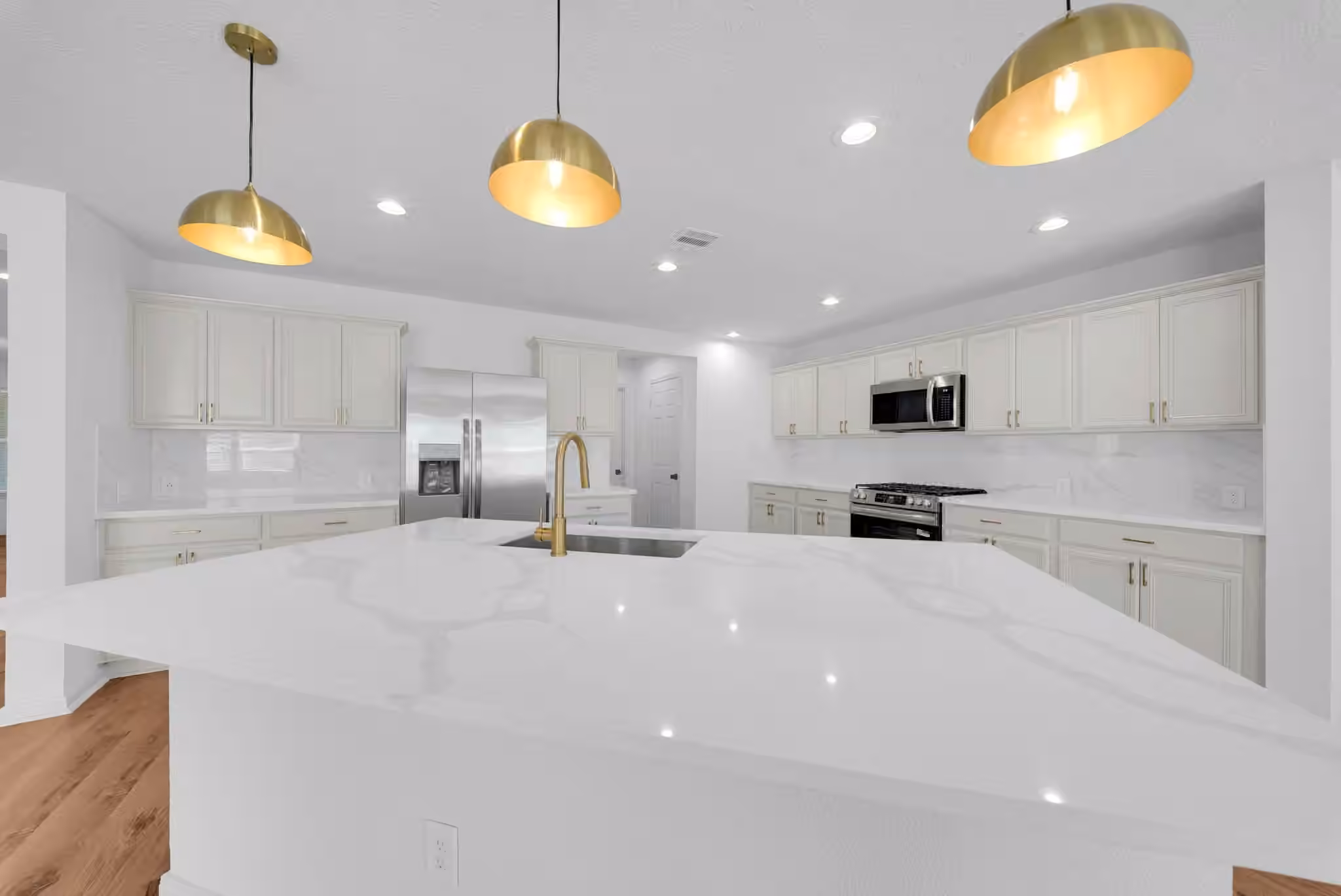 Photo 2 of 4322 Lake Cypress Circle, Houston, TX