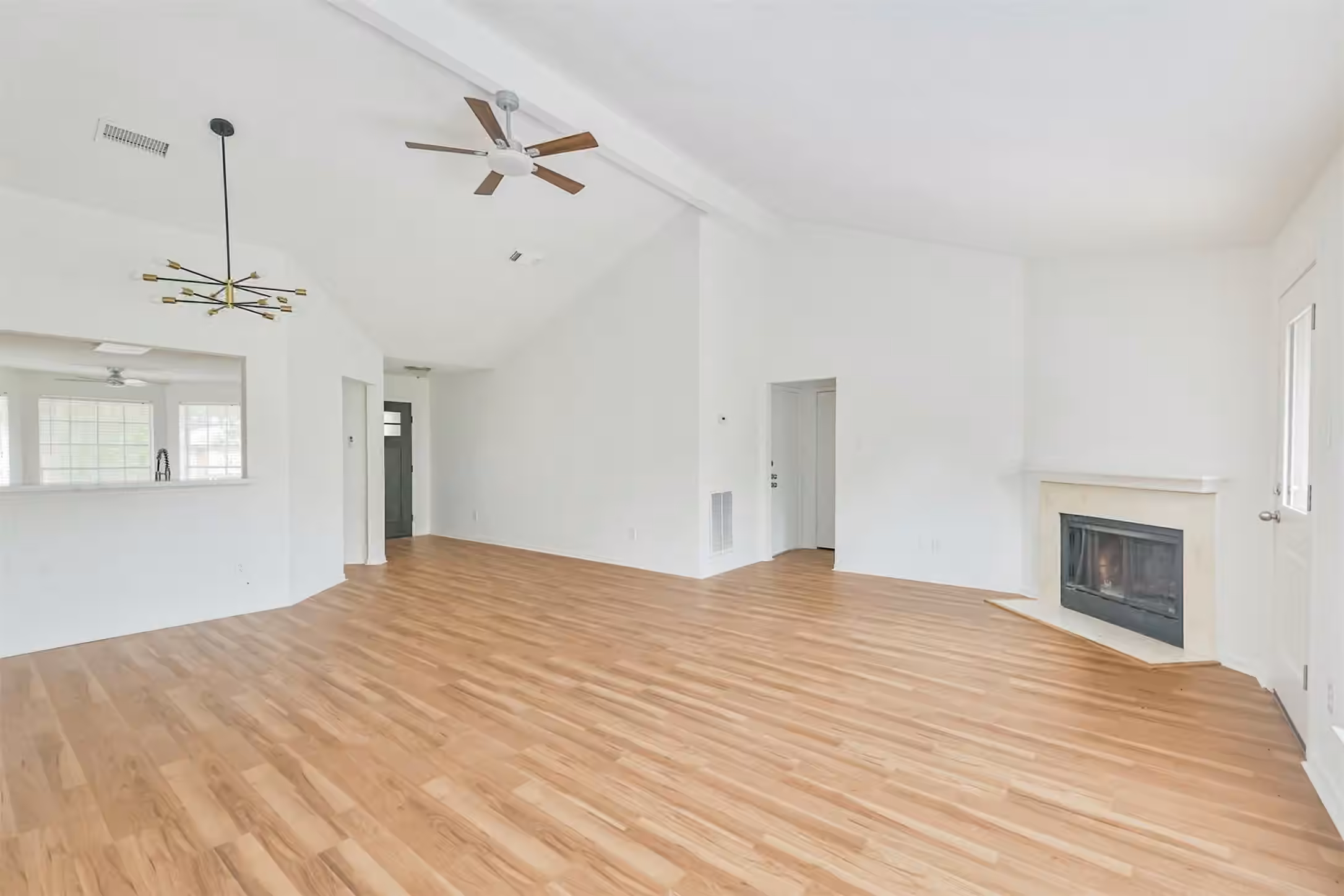 Photo 5 of 18710 Parfield Lane, Houston, TX