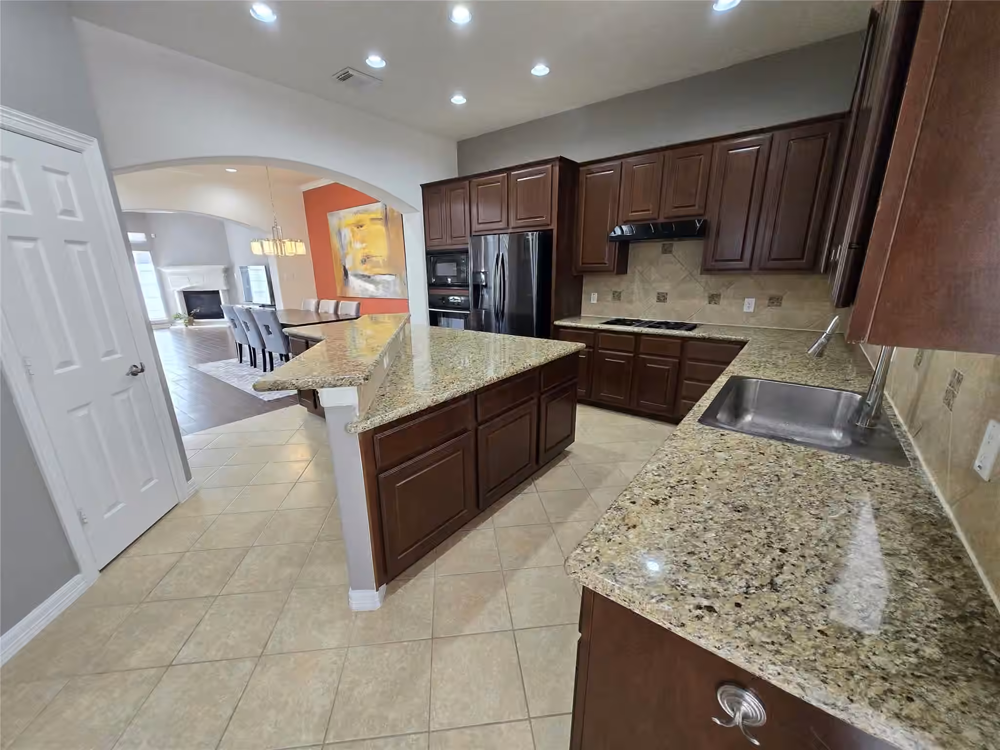 Photo 3 of 8020 Pagosa Springs Drive, Houston, TX