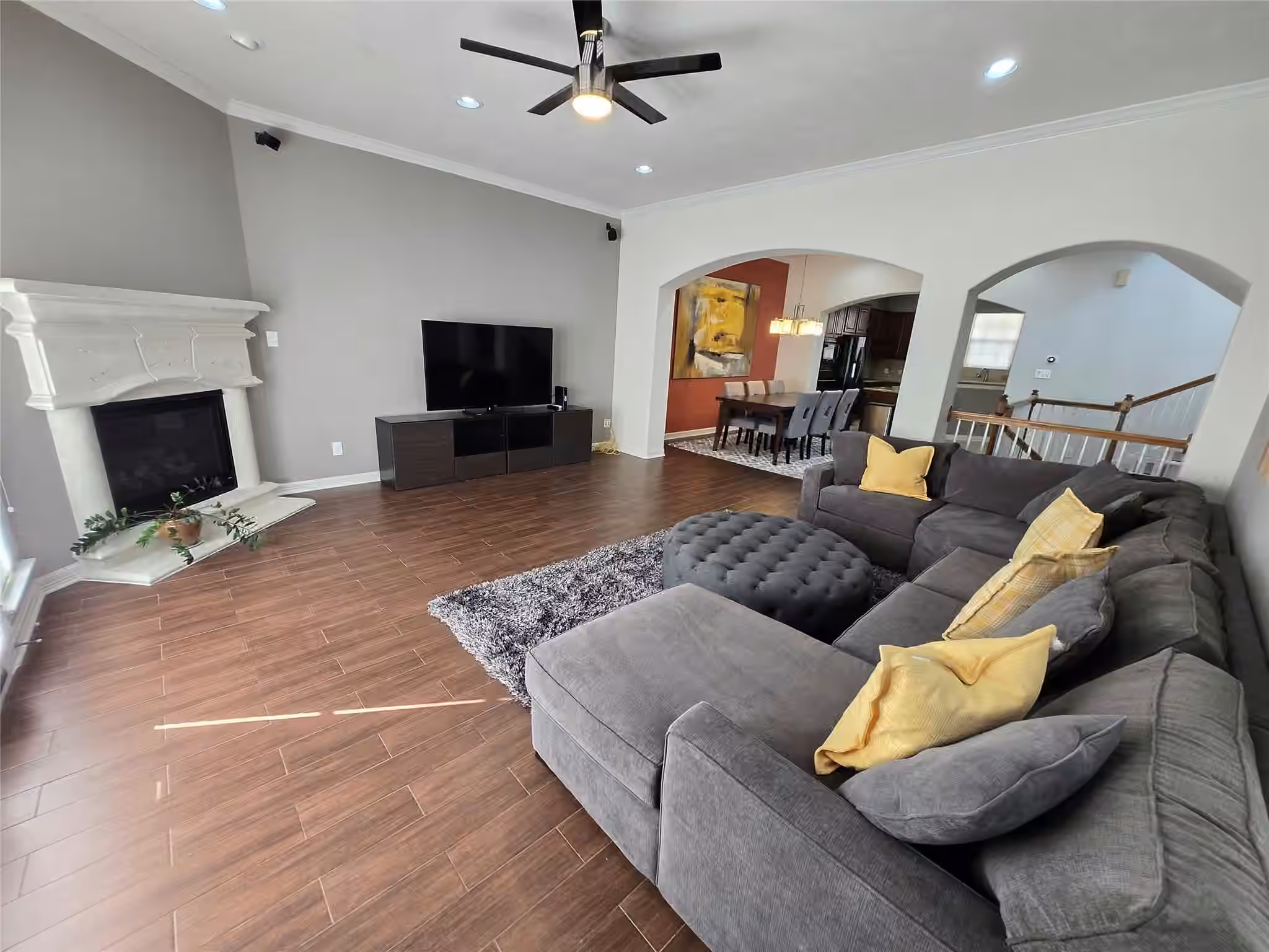 Photo 7 of 8020 Pagosa Springs Drive, Houston, TX