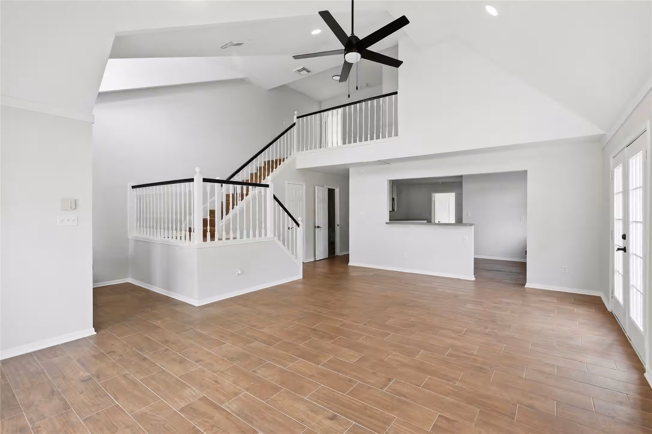 Photo 4 of 3209 Continental Drive, Missouri City, TX