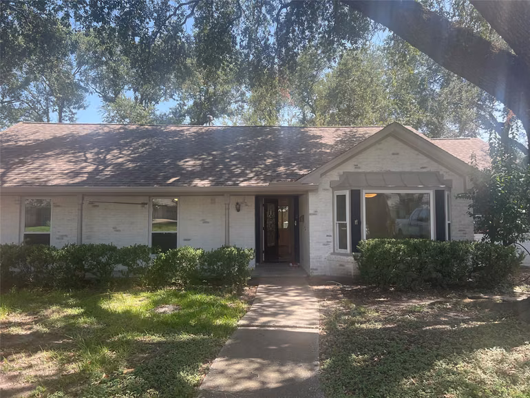 Photo of 7819 Skyline Drive, Houston, TX 77063