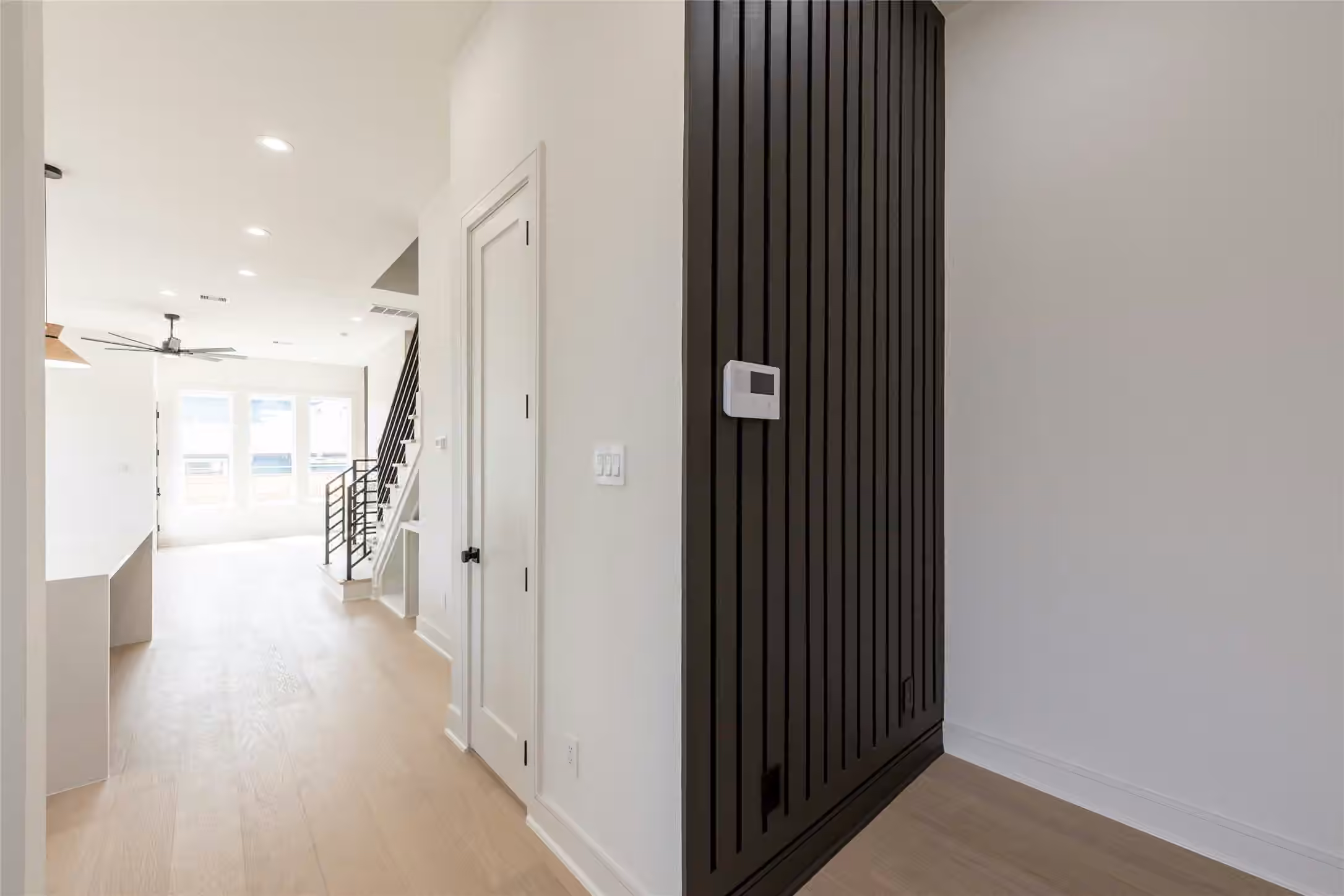 Photo 4 of 1122 E 27TH ST A, Houston, TX