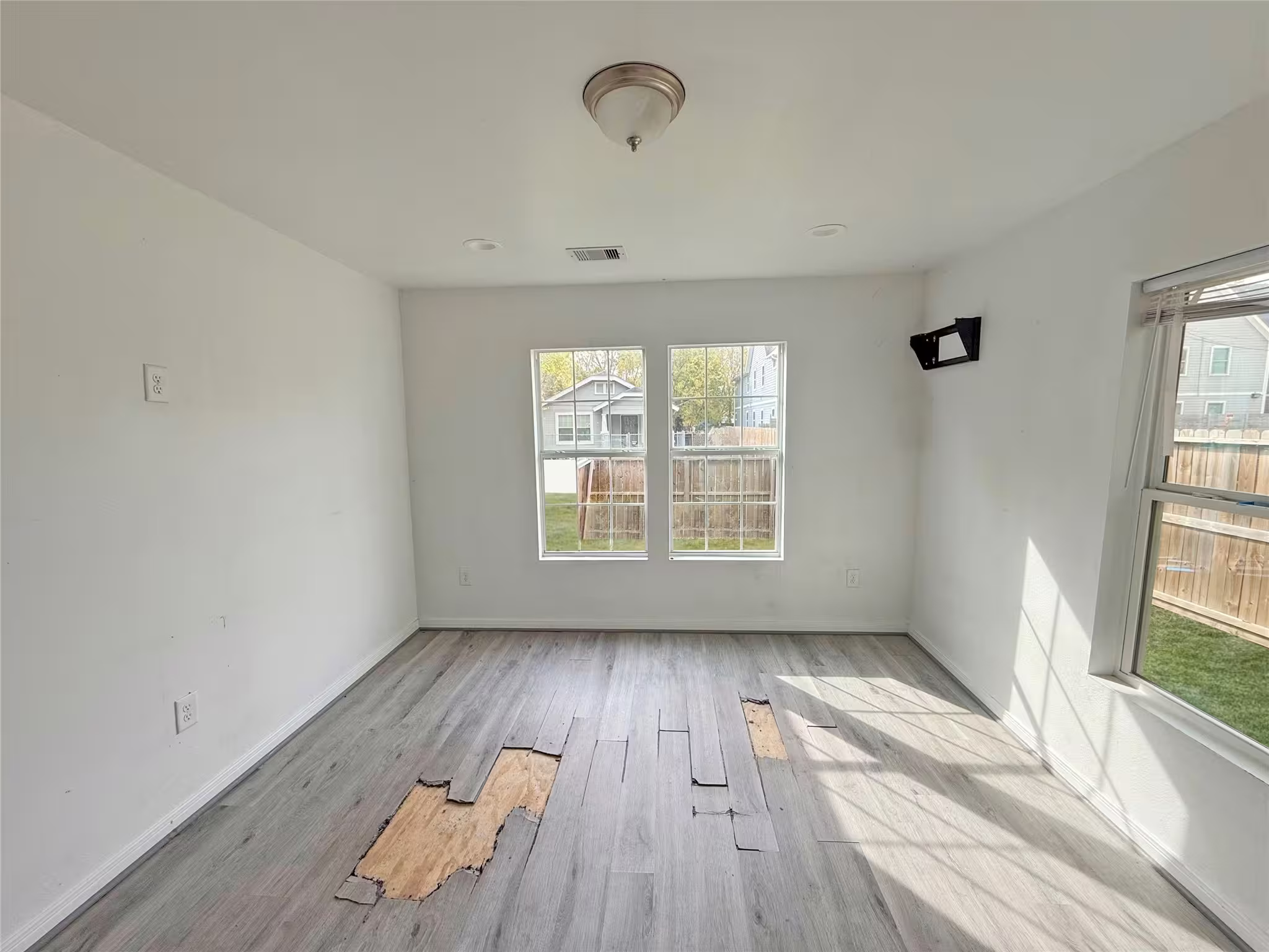 Photo 7 of 3425 Beulah Street, Houston, TX