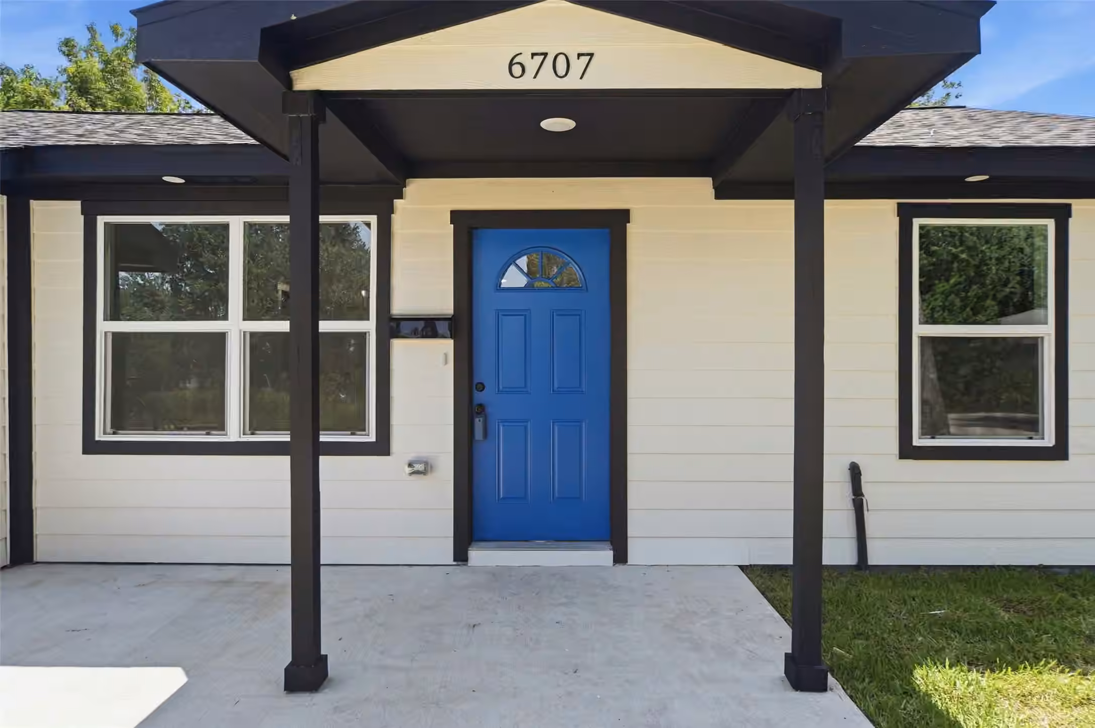 Photo 2 of 6707 New York Street, Houston, TX